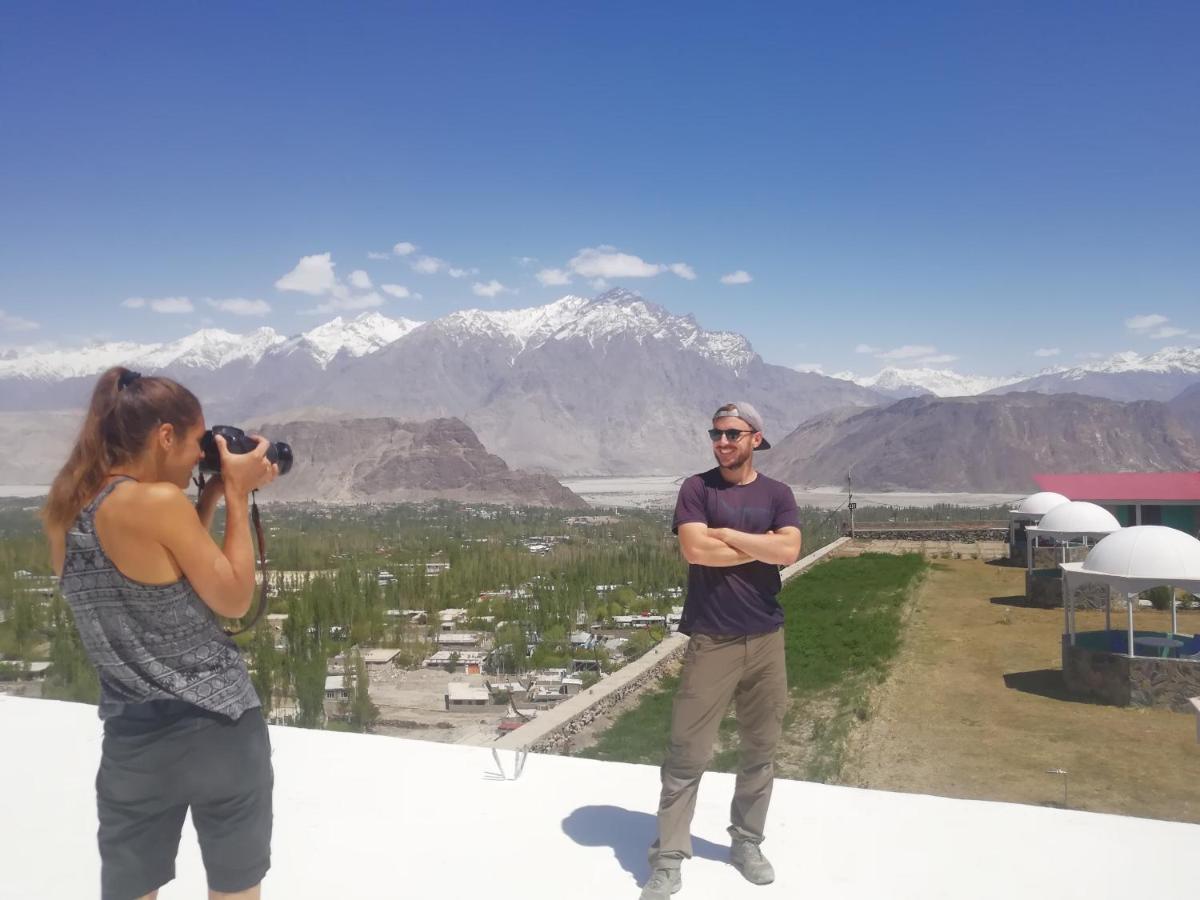 Hotel Mountain Lodge Skardu Luaran gambar
