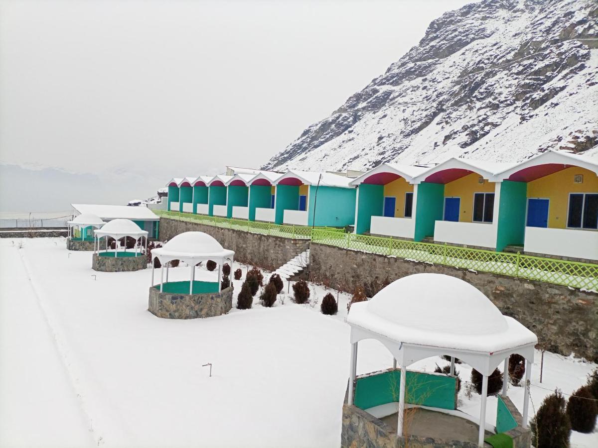 Hotel Mountain Lodge Skardu Luaran gambar