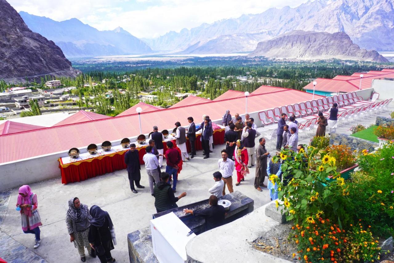 Hotel Mountain Lodge Skardu Luaran gambar