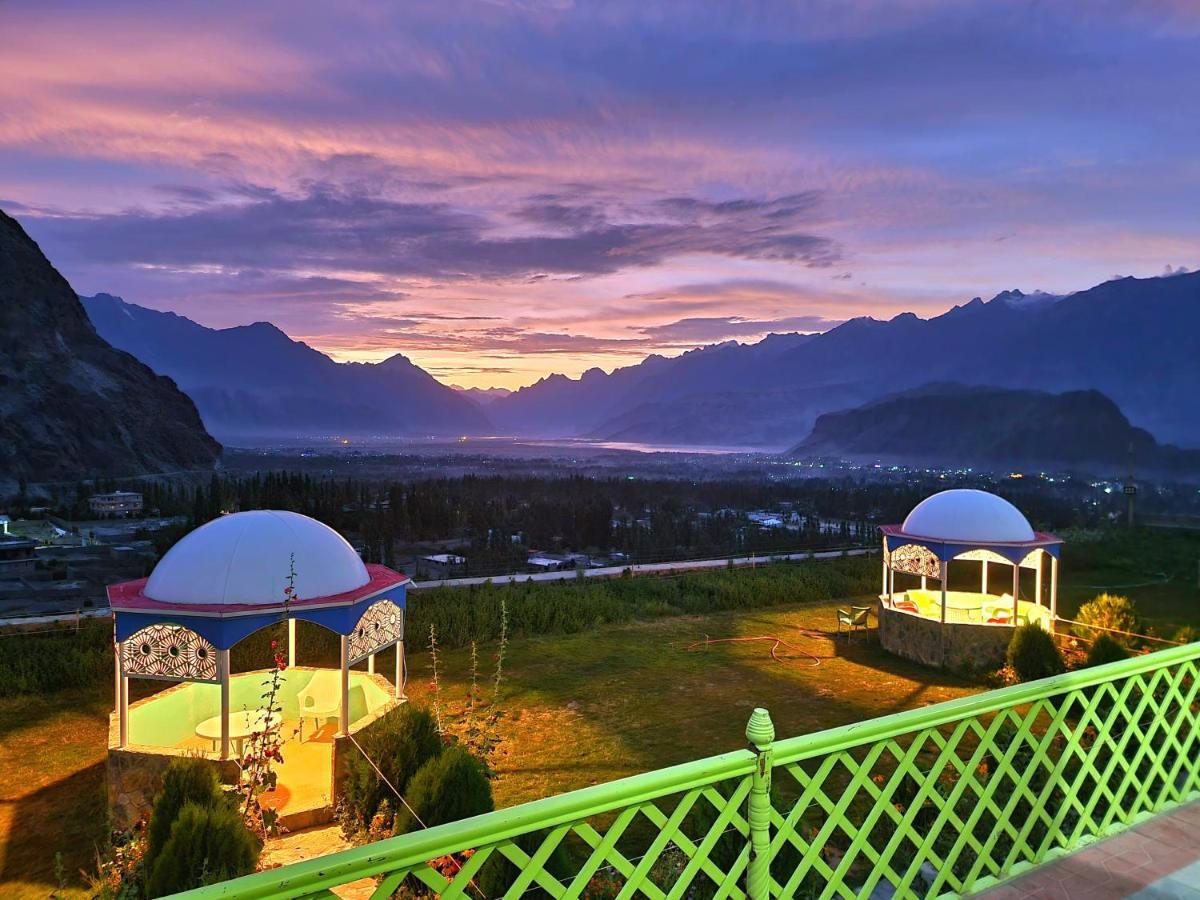 Hotel Mountain Lodge Skardu Luaran gambar