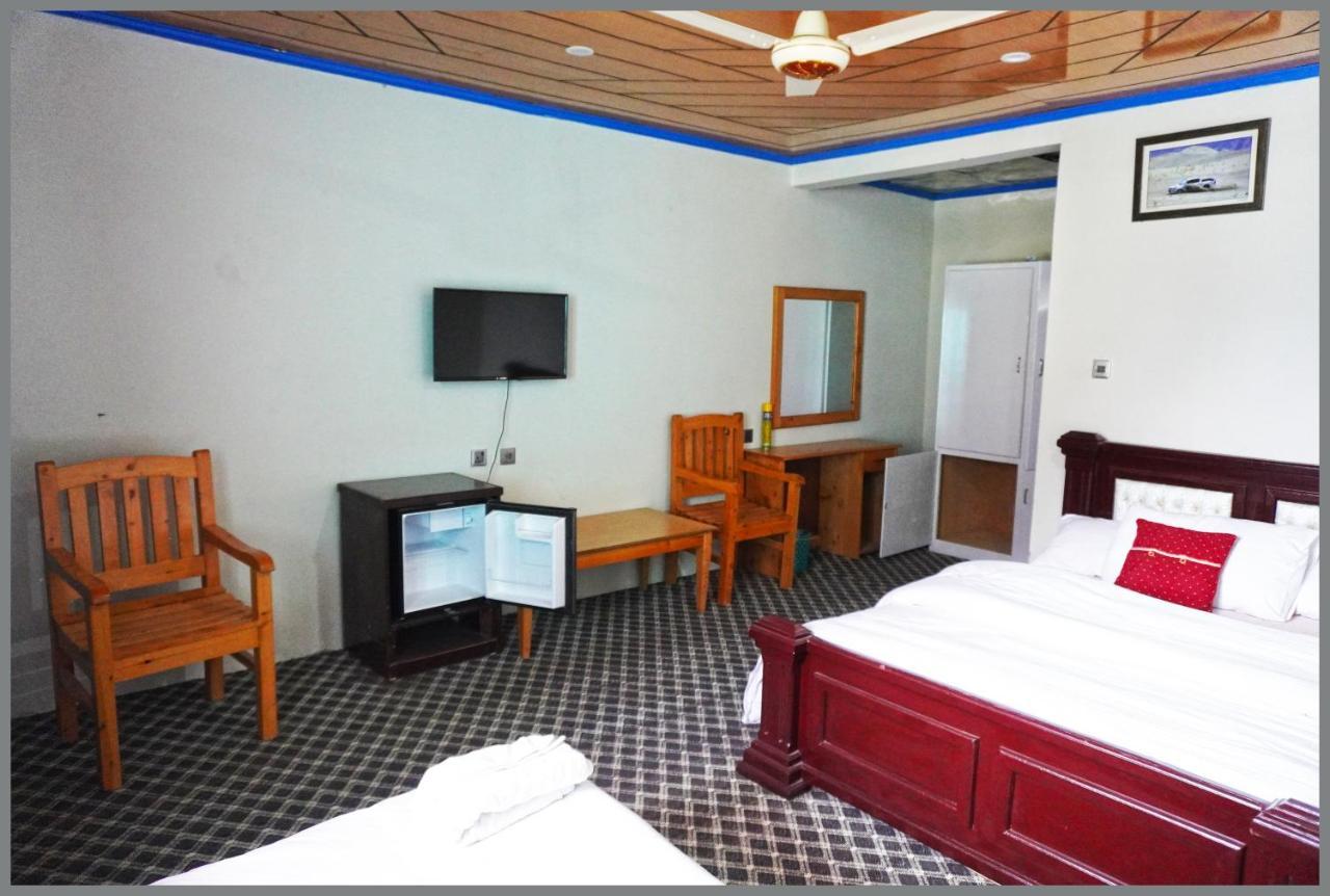 Hotel Mountain Lodge Skardu Luaran gambar