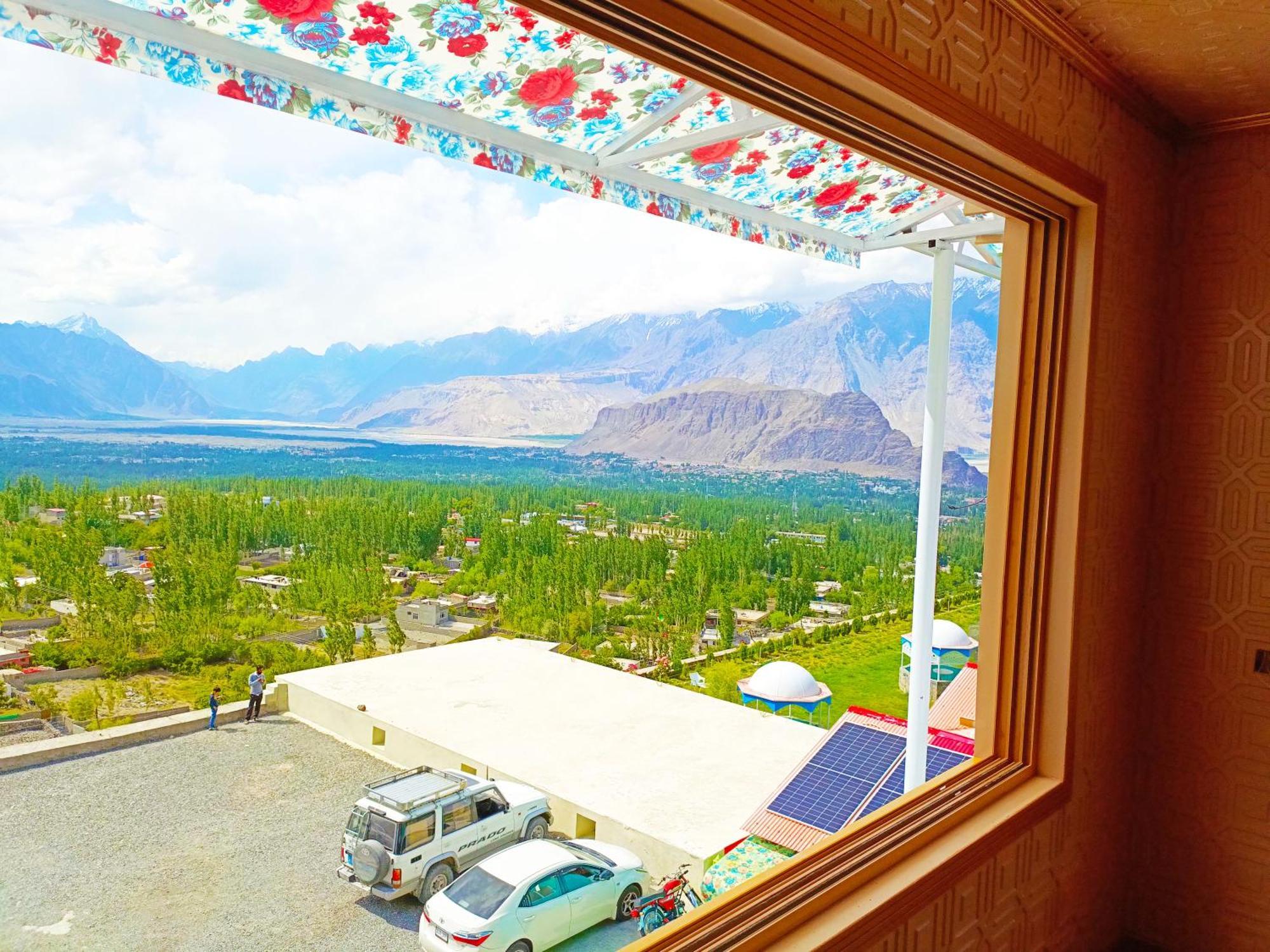 Hotel Mountain Lodge Skardu Luaran gambar