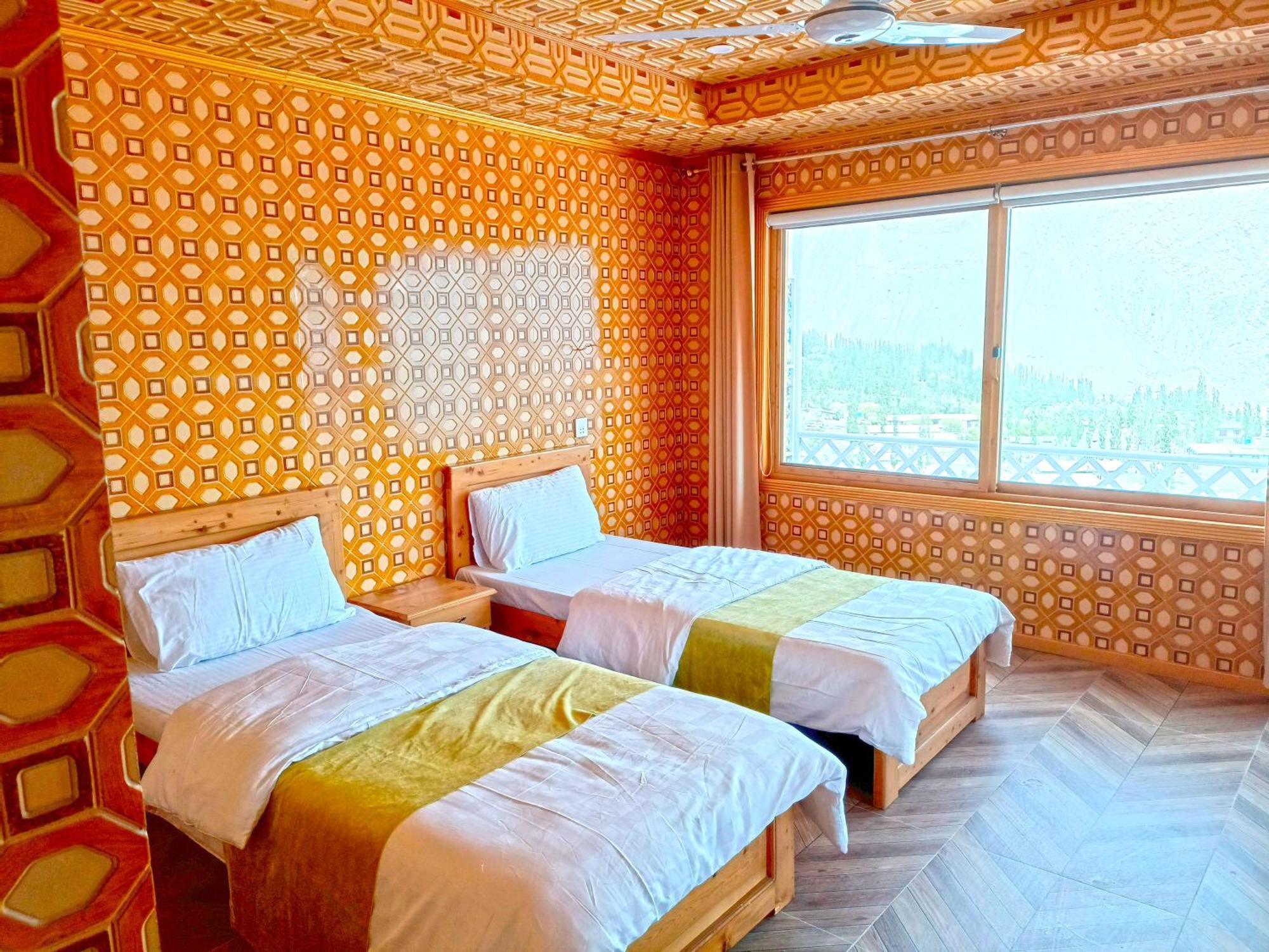 Hotel Mountain Lodge Skardu Luaran gambar