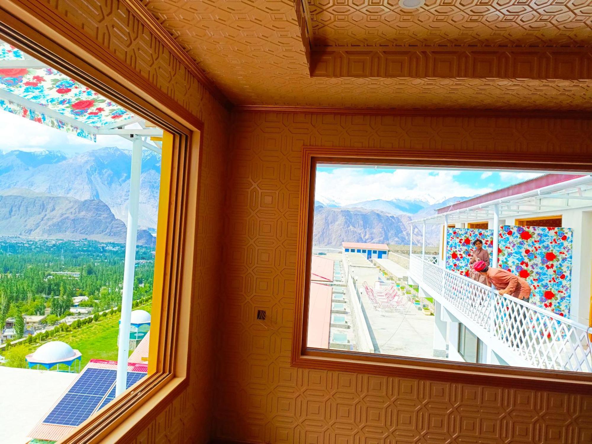 Hotel Mountain Lodge Skardu Luaran gambar