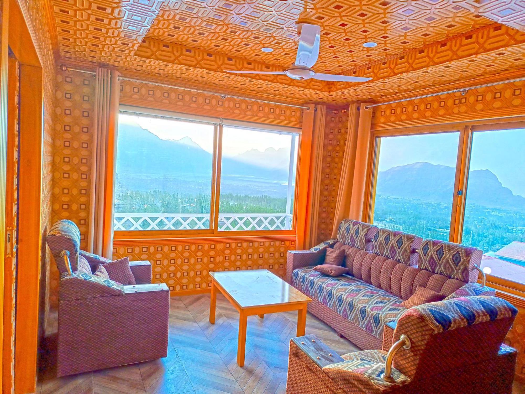 Hotel Mountain Lodge Skardu Luaran gambar